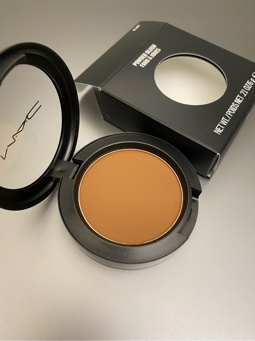 MAC “Blunt” Matte Powder Blush - Picture 3 of 3